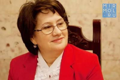 Чувствуется острая нехватка профессиональных гидов, в частности со знанием иностранных языков — Бурлият Токболатова о развитии туризма в Дагестане - mirmol.ru - респ. Дагестан