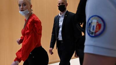 В Париже начался суд над кибербуллерами: их жертва раскритиковала ислам - ru.euronews.com - Россия - США - Санкт-Петербург - Франция - Париж - Венгрия - Сербия - Дания - Экология