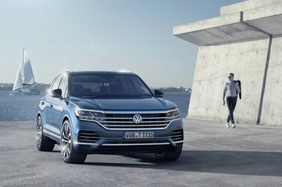 Кроссоверы Volkswagen Touareg и Audi Q3 попали под отзыв в России - autostat.ru