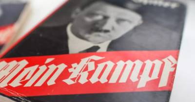 Адольф Гитлер - Переводили пять лет: во Франции переиздали книгу Гитлера Mein Kampf - focus.ua - Франция