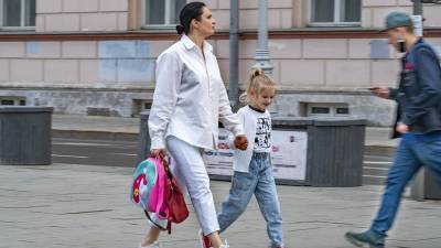 Владимир Путин - Татьяна Голикова - В Минтруде уточнили число претендующих на выплату семей с первоклассниками - iz.ru