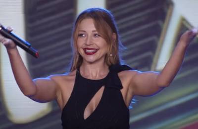 200 кущів троянд: Тіна Кароль показала свій заміський будинок, з ким живе в ньому співачка - ukrainianwall.com