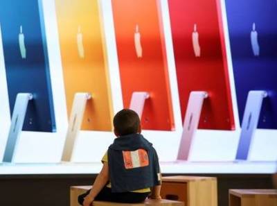 Apple работает над iPad Pro с беспроводной зарядкой, новым iPad Mini - Bloomberg - smartmoney.one