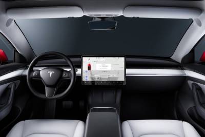 Илон Маск - Видео: Автопилот Tesla непрерывно регистрирует фантомные светофоры, передвигаясь по автомагистрали со скоростью 130 км/ч - itc.ua - county Ada