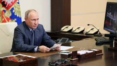 Владимир Путин - Дмитрий Песков - Песков рассказал о возвращении Путина в офлайн-режим - russian.rt.com