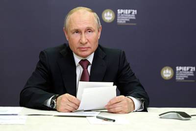 Владимир Путин - Путин предложил продлить льготную ипотеку на год и поднять ставку - lenta.ru