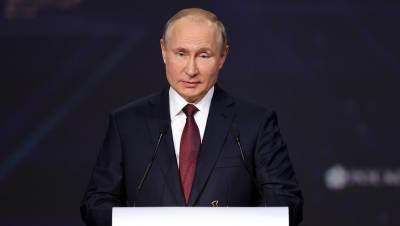 Владимир Путин - Михаил Мурашко - Путин заявил, что от российской вакцины от COVID-19 не зарегистрировано ни одной смерти - gazeta.ru
