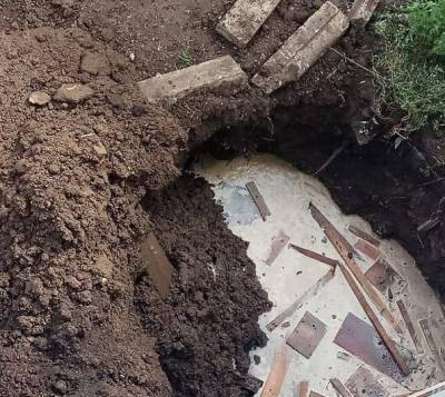После коммунальной аварии около жилого дома в Уфе обвалился грунт - ufacitynews.ru - Уфа