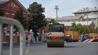 Петр Бирюков - Движение на участке Тверской улицы перекроют для смены асфальта 11-14 июня - vm.ru - Москва