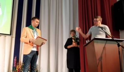 Виталий Безруков - Челябинские журналисты «наградили» чиновников за бездействие - newizv.ru - Челябинская обл. - Челябинск - Магнитогорск - Экология
