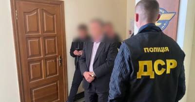 На Сумщине на взятке в 5 тысяч долларов задержали чиновника "Укрзализныци" - dsnews.ua - Волынская обл.