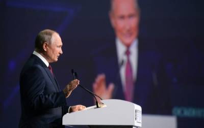 Владимир Путин - Путин заявил о необходимости совершенствования правовой системы в РФ и недопустимости нарушения бизнесом закона - interfax-russia.ru - Россия