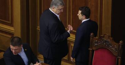 Владимир Зеленский - Петр Порошенко - Мины замедленного действия. Как Зеленский будет бороться с Порошенко с помощью закона об олигархах - dsnews.ua