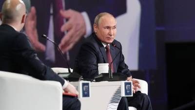 Роман Протасевич - София Сапега - Путин не сказал, посадил ли бы он самолет с разыскиваемым россиянином на борту - gazeta.ru - Вильнюс - Минск - Ирландия