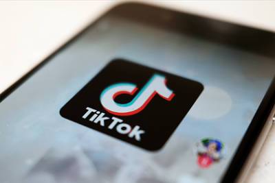 Школьницу заманили на съемки видео для TikTok и изнасиловали - lenta.ru - Бангладеш