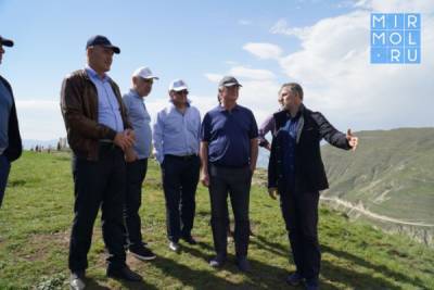Абдулпатах Амирханов - В Хунзахском районе планируется создание природного парка и строительство детского сада - mirmol.ru - респ. Дагестан