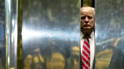 Дональд Трамп - Facebook продлил блокировку аккаунта Трампа до 2023 года - svoboda.org
