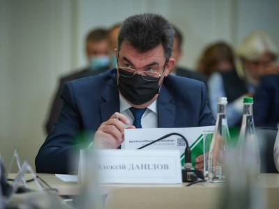 Алексей Данилов - Данилов анонсировал новые документы, которые станут продолжением законопроекта об олигархах - gordonua.com - Снбо