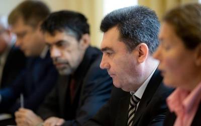 Алексей Данилов - В СНБО пояснили, как добровольцы АТО оказались под санкциями - korrespondent.net - Снбо