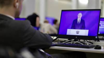 Владимир Путин - Путин о вакцинации: Выгоды политического характера должны уйти на второй план - mir24.tv
