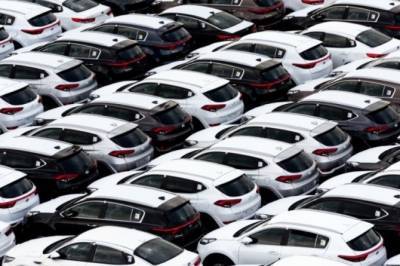 Покупки легковых автомобилей юрлицами увеличились на 39% - autostat.ru - Москва - Санкт-Петербург - Московская обл.