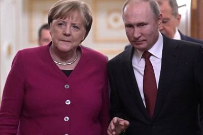 Владимир Путин - Ангела Меркель - Путин прокомментировал намерение Меркель оставить политику - lenta.ru