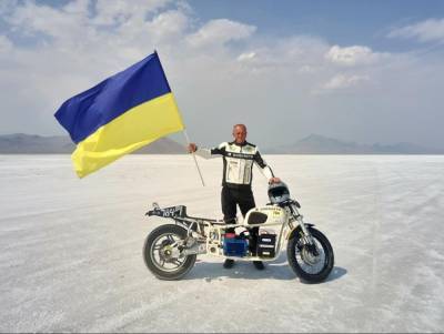 Украинский - Украинский гонщик готовится к новому рекорду на электромотоцикле - inform-ua.info - Киев