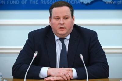 Антон Котяков - Выплаты к новому учебному году выделят более чем на 20 млн детей - aif.ru