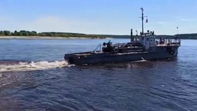В Сыктывкаре пассажиров севшего на мель парома эвакуировали в Седкыркещ - komiinform.ru - Сыктывкар