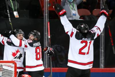 Сборная Канады вышла вперёд в матче против США на ЧМ-2021. ВИДЕО - sport.ru - Канада - Рига - Латвия