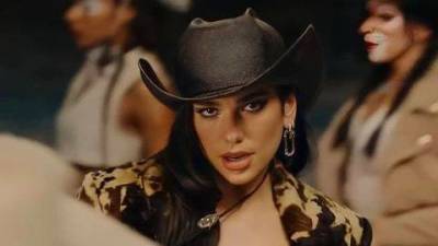 Современная cowgirl: Дуа Липа возвращает Дикий Запад в моду - skuke.net