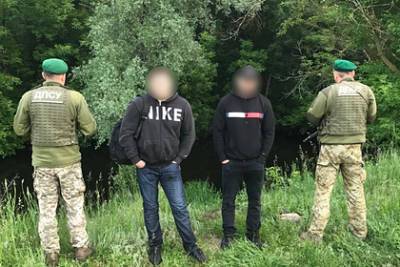 Двое россиян ради отдыха в Одессе переплыли пограничную с Украиной реку - lenta.ru - Сумская обл. - Одесса