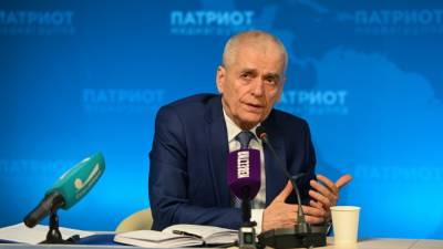 Михаил Мурашко - Онищенко прокомментировал слова Мурашко об успехах регионов РФ в вакцинации от COVID-19 - inforeactor.ru