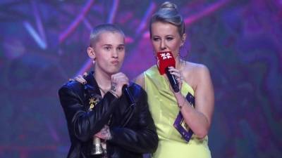 Мария Захарова - Ксения Собчак - Захарова назвала «валяющихся на полу» Милохина и Собчак клоунами - 5-tv.ru - Санкт-Петербург