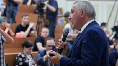 Дмитрий Рогозин - Вильям Нельсон - Глава Роскосмоса объяснил, как космическая отрасль может помочь экологии - inforeactor.ru - Экология