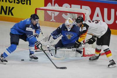 Эндрю Манджапан - Стали известны финалисты чемпионата мира по хоккею - lenta.ru - Финляндия - Канада - Рига