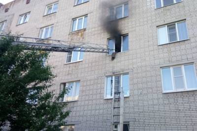 Во Владимире спасатели эвакуировали 40 человек при пожаре в общежитии - vladimir.mk.ru