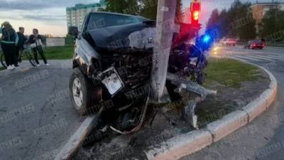 Один погиб, двое пострадали: момент чудовищного ДТП в Нижневартовске попал на видео - 5-tv.ru - Югра - Нижневартовск
