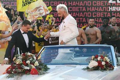 Филипп Киркоров - Давид Манукян - Киркорова и Даву уличили в «свадьбе» - lenta.ru