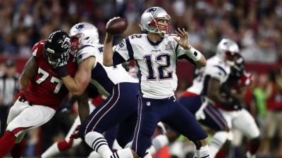 Уэйн Гретцки - Карточка игрока NFL Тома Брэди ушла с молотка за 3,1 млн долларов - vesti.ru - Reuters