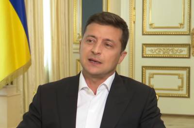 Владимир Зеленский - Андрей Ермак - Десятки килограмм шашлыка и шумная компания: Владимир Зеленский показал как провел выходные - стоял у мангала - ukrainianwall.com