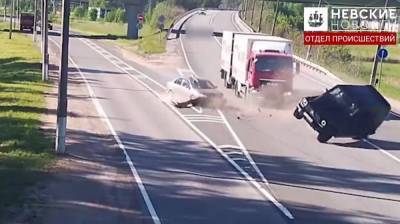 Воронежец на Gelandewagen устроил массовое ДТП под Петербургом: появилось видео - vestivrn.ru - Санкт-Петербург - Воронежская обл.