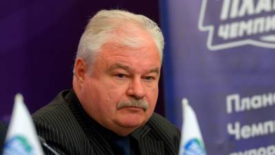 Владимир Плющев - Заслуженный тренер Плющев заявил, что нужно менять системный подход в российском хоккее - gazeta.ru - Канада - Рига