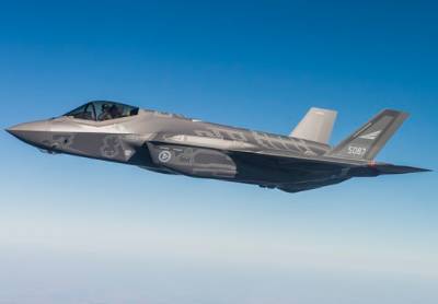 Опасные маневры летчиков НАТО завели F-35 на линию огня российского самолета - actualnews.org