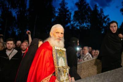 Николай Романов - Сергий - Экс-схиигумен Сергий решил не возвращаться в монастырь на Урале - znak.com