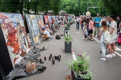 Уличные художники, танцоры и певцы прокачают Мантурово на фестивале уличных искусств - kostroma.mk.ru - Костромская обл. - Кострома
