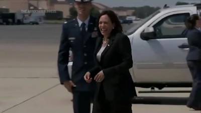 Камала Харрис - Камал Харрис - Самолет вице-президента США вернулся на военную базу из-за технической неисправности - piter.tv - США - Гватемала