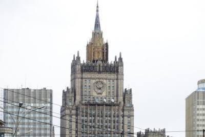 Мария Захарова - Йенс Столтенберг - Захарова ответила Столтенбергу: «Верните на поле свои ворота — мы пробьем» - mk.ru - Москва