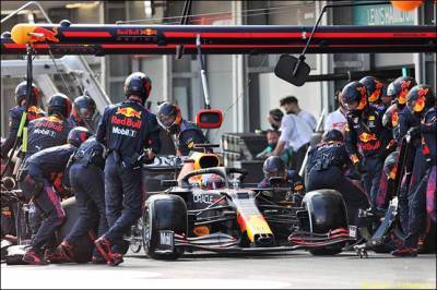 Максим Ферстаппен - Никита Мазепин - DHL Fastest Pit Stop Award: Лучший пит-стоп у Red Bull - f1news.ru