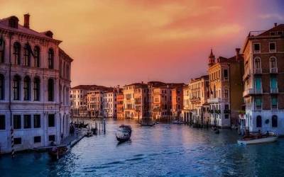 Жители Венеции требуют не пускать корабли с туристами и мира - cursorinfo.co.il - Италия - Венеции - Сан Марино